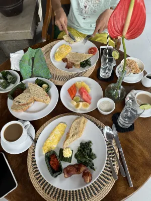 Honeymoon Guesthouse Makanan Photos