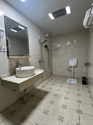 Cailin Holiday Manor Kamar Photos