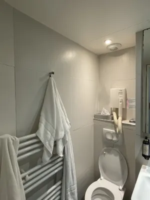 Hotel Eiffel Capitol Rooms Photos