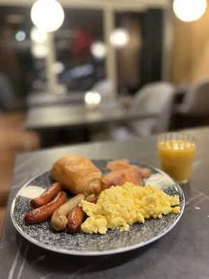 Svalbard Hotell | Polfareren Dining Photos