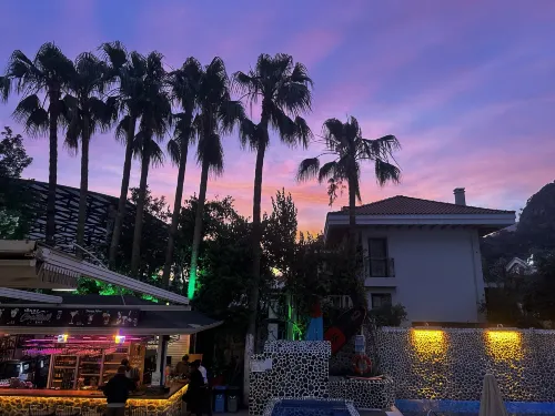 Tonoz Beach Hotel Photos