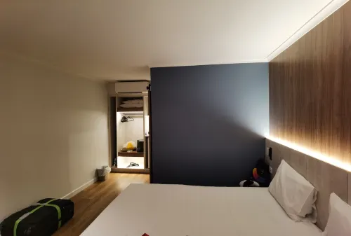 Beachfront Bicheno Rooms Photos