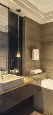 Renaissance Guiyang Hotel Rooms Photos