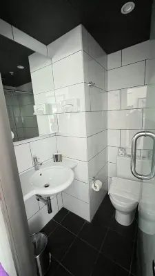 Essence Hotel Carlton Zimmer Photos
