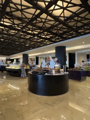 Sofitel Abu Dhabi Corniche Makanan Photos