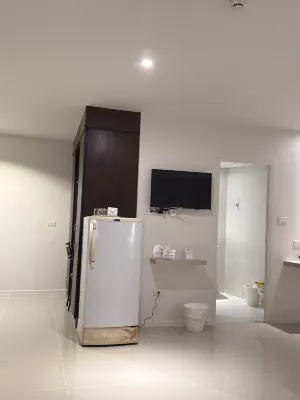 Prima House Pattaya Kamar Photos