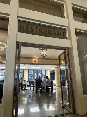Alexis Park All Suite Resort Dining Photos