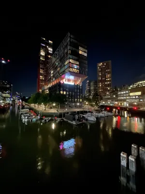 Ibis Rotterdam City Centre À proximité de l'hôtel Photos