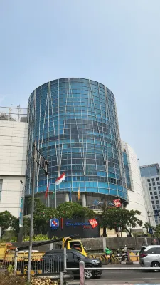 Holiday Inn Express Jakarta Pluit Citygate Eksterior Photos