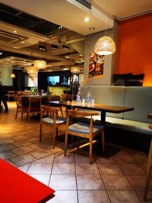 Regal Oriental Hotel Photos