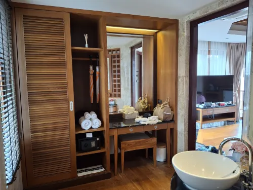 Yotaka @Khanom Rooms Photos