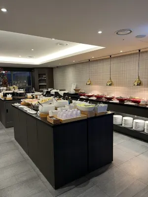 Ramada Hotel & Suites by Wyndham Seoul Namdaemun Dining Photos