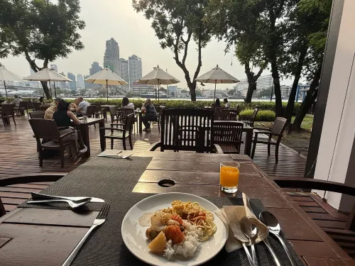 Ibis Bangkok Riverside Photos