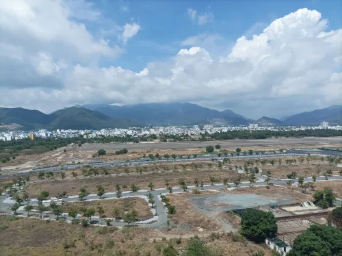 Khách sạn Meriton Xung quanh Photos