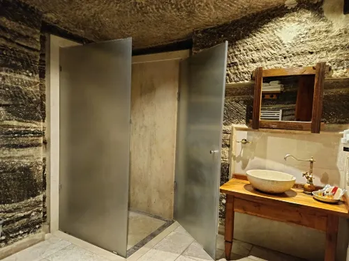 Terra Cave Hotel Zimmer Photos