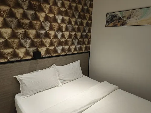 The Noble Hotel Rooms Photos