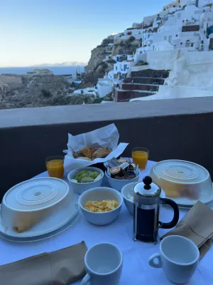Old Castle Oia Restauration Photos