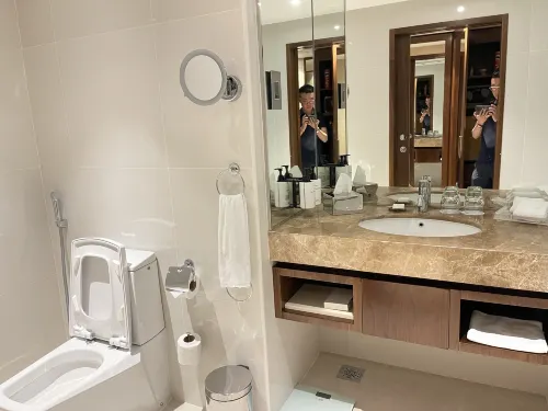 InterContinental Hotels Bahrain Rooms Photos