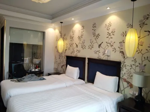 Golden Legend Boutique Hotel & Travel Rooms Photos