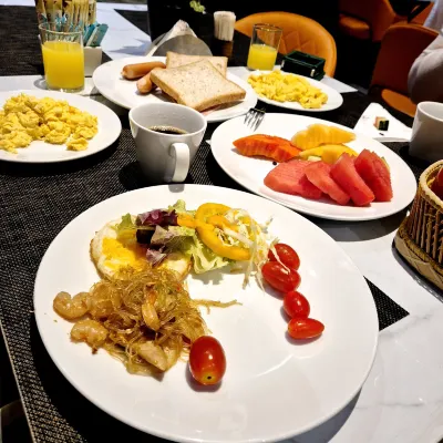 XQ Pattaya Hotel Restauration Photos