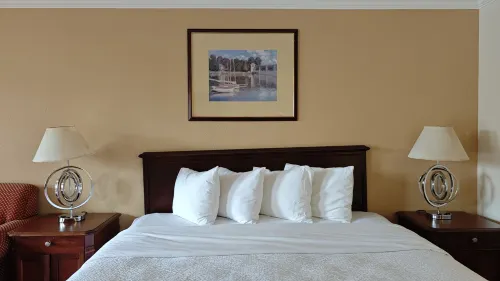 Days Inn & Suites by Wyndham Sunnyvale Rooms Photos