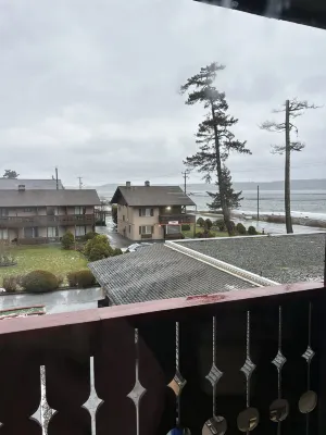 Ramada by Wyndham Campbell River Near Hotel Photos
