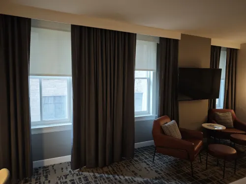 Courtyard Philadelphia Downtown Rooms Photos