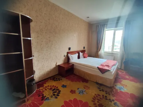 UB City Hotel Zimmer Photos