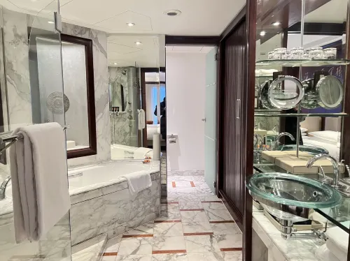 Grand Hyatt Shanghai Rooms Photos