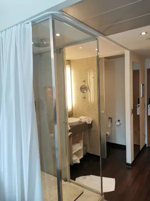 Occidental Dresden Newa Rooms Photos