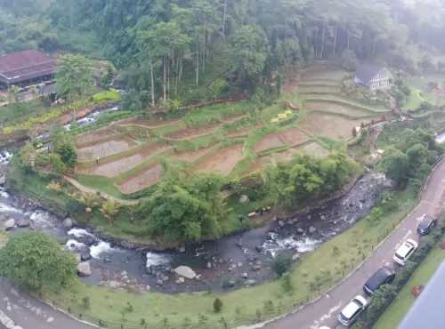 Le Eminence Hotel Convention & Resort Ciloto - Puncak Area Publik Photos