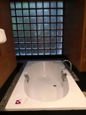 Mom Tri's Villa Royale Номера Photos