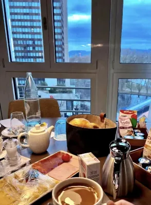 Renaissance Zurich Tower Hotel Dining Photos