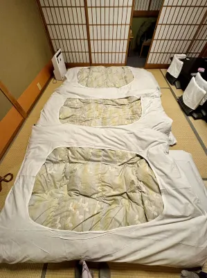 Sennennoyu Koman Camere Photos