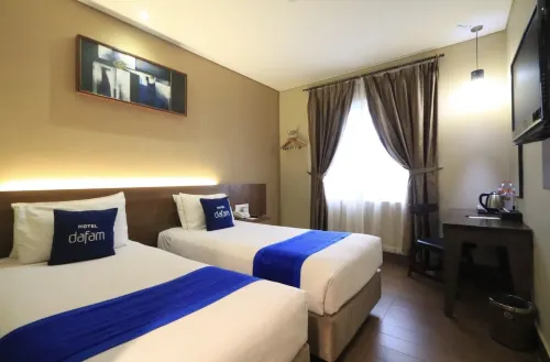 Dafam Hotel Cilacap Zimmer Photos