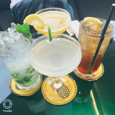 Double-Six Luxury Hotel Makanan Photos