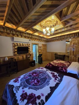 Cailin Holiday Manor Kamar Photos