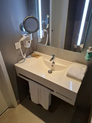 Novotel Krakow City West Rooms Photos
