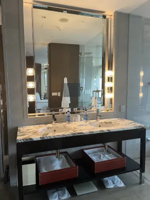 Park Hyatt Shanghai Zimmer Photos