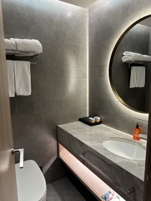 Orange Hotel (North Square of Nanchang West Railway Station) Kamar Photos