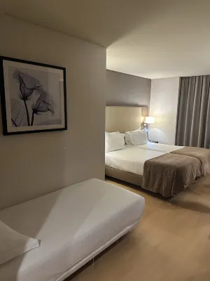 Turim Iberia Hotel Rooms Photos