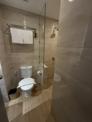 Royal Regantris Kuta  Kamar Photos