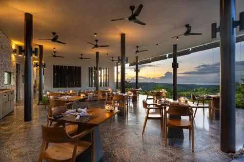 Maua Nusa Penida by Swiss-Belhotel Restauration Photos