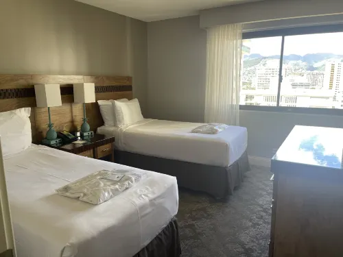Aston Waikiki Beach Tower Kamar Photos