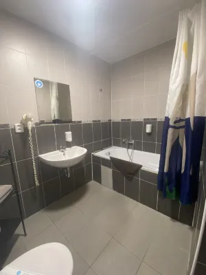 Royal Court Apartments Номера Photos