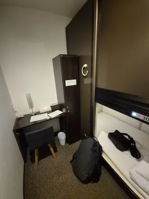 Capsule Hotel Cube Hiroshima Chambres Photos