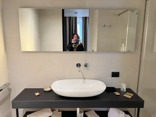 B21 Lifestyle Hotel Rooms Photos
