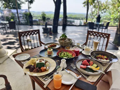 Plataran Borobudur Resort & Spa Makanan Photos