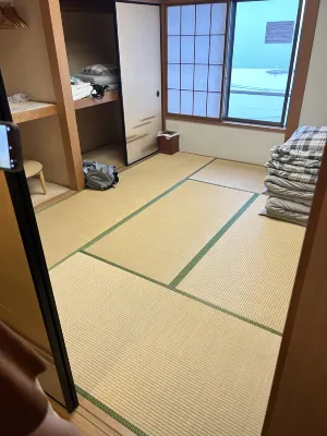Atami Onsen Guest House Megumi Rooms Photos