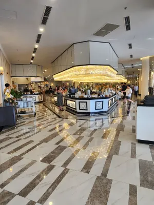 Melia Vinpearl Nha Trang Empire Photos